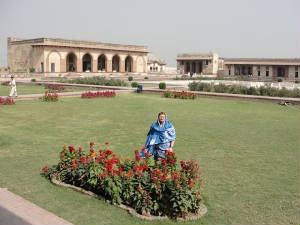 lahorefort.jpg